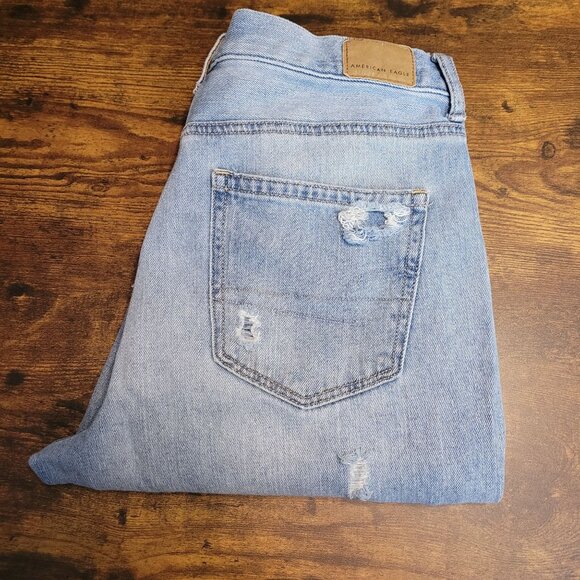 American Eagle Jeans 8 L High Rise Mom Medium Light Wash Stretch Denim - Picture 3 of 10